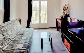 1 Bedroom Cozy Apartment In Montreuil - Montreuil - 0