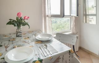 Cozy Apartment In Castelnuovo Di Porto - Castelnuovo di Porto - 2