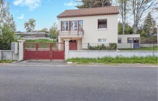 Amazing Home In Céaux-Dallègre - - 3