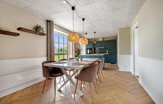 Awesome Home In Hovborg With Kitchen - Hovborg - 6