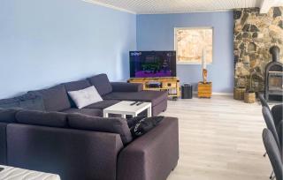 Stunning Home In Fjell With Wifi - Haganes - 2