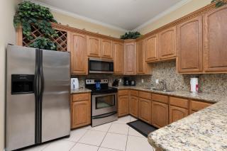 Beautiful 2 Bed 2 bath 1st Floor condo by beach with Pool - South Padre Island - 6