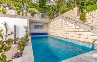 Stunning Apartment In Crikvenica - Crikvenica - 1
