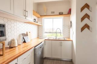 Sunrise Vista: Ocean & Mountain views, Boho-Chic - Cape Town - 1