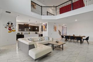Luxurious Resort Home Near Disney & Shopping! - Kissimmee - 2