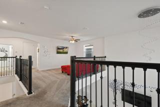 Luxurious Resort Home Near Disney & Shopping! - Kissimmee - 4