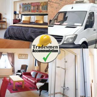 Tradesmen Inn 3-BR 6-beds & Gated Parking - 0