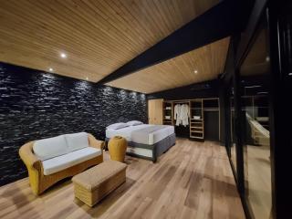 Maranatha. Grotto & Boutique+Hydrotherapy - 6