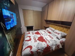 JACUZZI for RELAX - HOLLYWOOD NEOM Apartment, STUP, Sarajevo - Sarajevo - 4