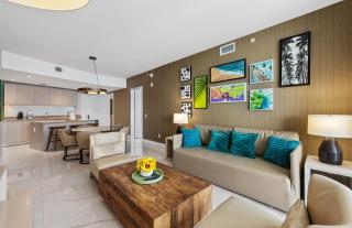 Lyfe Oceanview Resort Luxury 2 Bedroom Unit - Hollywood - 1