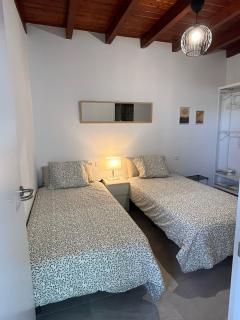 Moderno apartamento frente al mar en una de las mejores zonas de la Santa en Lanzarote - La Santa - 2