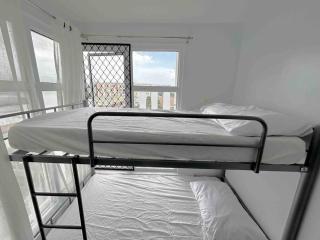 Budget 2 Bedroom with Free Parking near NAIA - Manila - 9