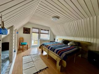 Pilgrims rest - - 9