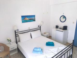 AGORA CENTER Building - Room 20 - Ios Chora - 3