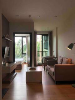 1 Bed 1 Bath - Serviced Apartment Near City Center With Rooftop Pool and Gym - Chiang Mai - 0