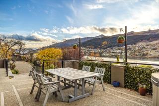 Peninsula Retreat - Spa Pool - Queenstown - 0