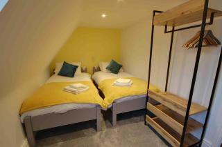 One Norwood - Grade 2 Listed, Central 3 Bed - Beverley - 4