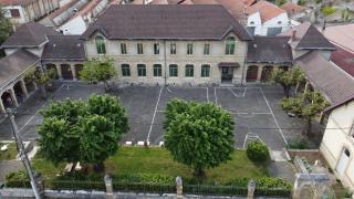 L'école buissonnière - Laroque-dʼOlmes - 0