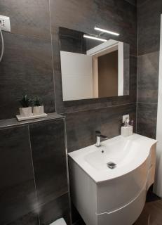 Dyrrhachium Elegance - Stylish Apartment City Center - Durrës - 3