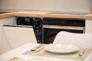 Elegant Apartment Near Wilson Square - Tirana - 4