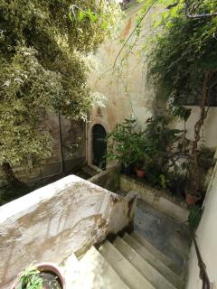 Antique Garden Studio - 1