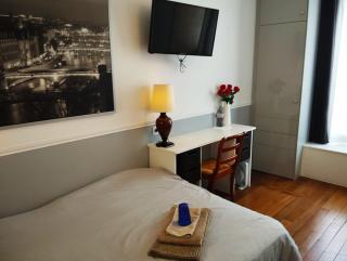 Belle chambre avec sanitaires privatifs - Paris - 0