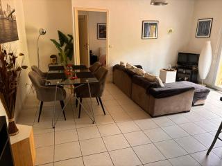 Mondello Hotellerie&Consultant : Appartement de standing 47m2 avec piscine Cannes - Cannes - 1