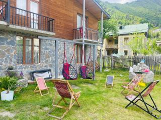 Manana Japaridze's Guesthouse - 9