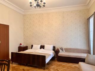 Apartment Dadiani 26 - Tbilisi - 7