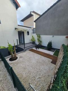 Maison moderne proche paris avec jardin, terrasse, et bien desservie - 2