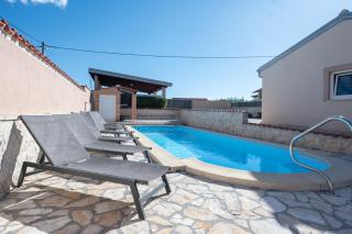 Holiday Home Luka Pridraga - Pridraga - 1