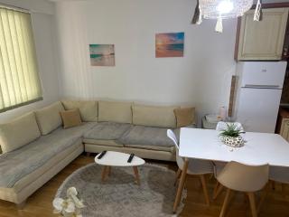 Vacations Apartment, 50 m from the beach - Golem - 4