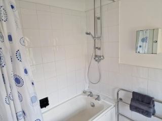 Millmead Apartment in central Guildford with parking - Guildford - 9