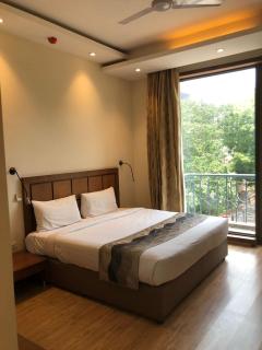 UDS Villa Scandinavian - Next to VFS, Walking to Connaught Place - 9