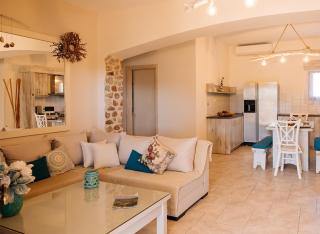 Summer House Collection - A Secluded Getaway - Perissa - 8