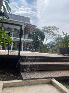 Casa junto al río en Bolombolo - 7