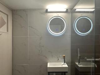 The Koukaki Urban Escape Apartment - Athens - 6