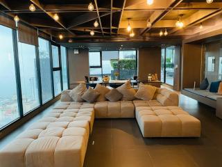 The base Central 343 by Numam - Pattaya - 1