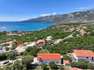 Apartment Ante with Jacuzzi & Seaview - Rovanjska - 7