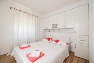 Apartment Ante with Jacuzzi & Seaview - 3