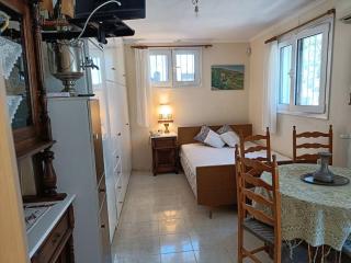 Kato Alonia Home - Áno Váthia - 2