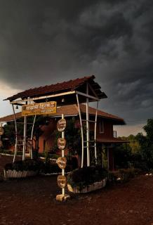 Chalobahills Farmstay Resort - Ajra - 1