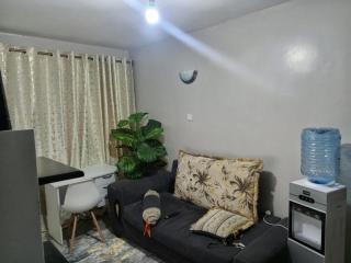 White Pillows 1bedroom BnB near JKIA Nairobi Tsavo Apartment - Nairobi - 4