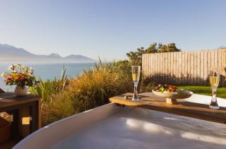 Clifftop Cabins - Kaikoura - 1