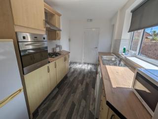 South Shields Serviced Apartment - Jarrow - 9