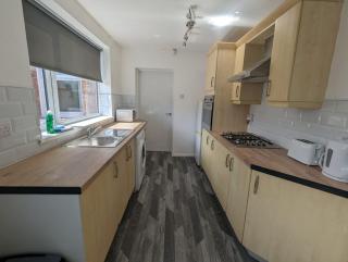 South Shields Serviced Apartment - Jarrow - 8
