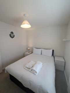Modern Comfy 3 Bed Home - Free 2 space driveway and free road parking - Derby - 8
