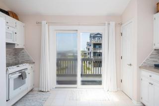 Oceanfront Pool Balcony at Ospreys Nest in North Topsail Beach - North Topsail Beach - 6