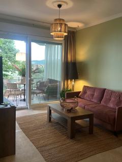 Olivia -Ελιά - 1