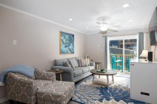 Oceanfront fun Sand and Sun The Lazy Loggerhead - 1